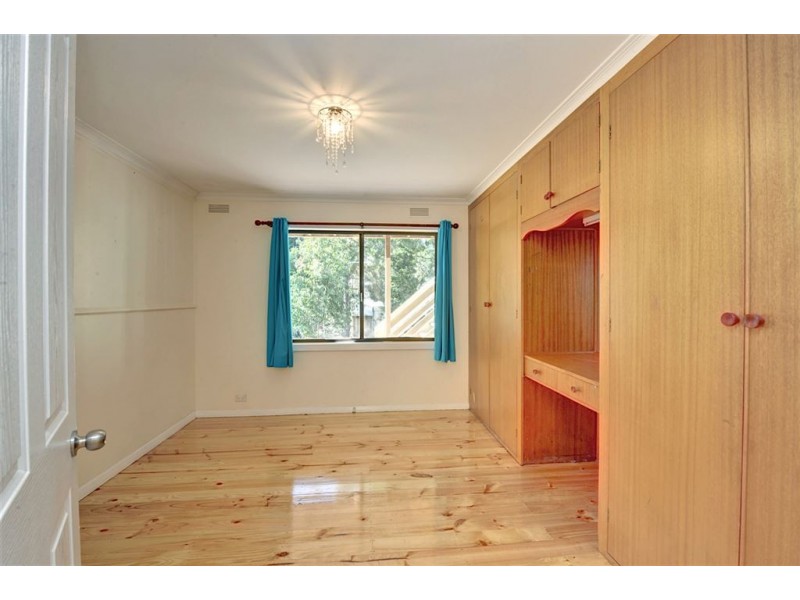 630 Post Office Road, Ross Creek VIC 3351