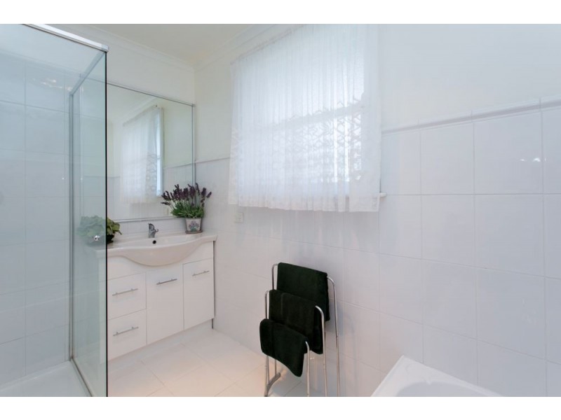 315 Dowling Street, Wendouree VIC 3355