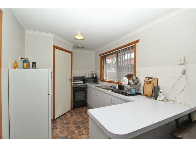2/723 Tress Street, Mount Pleasant VIC 3350