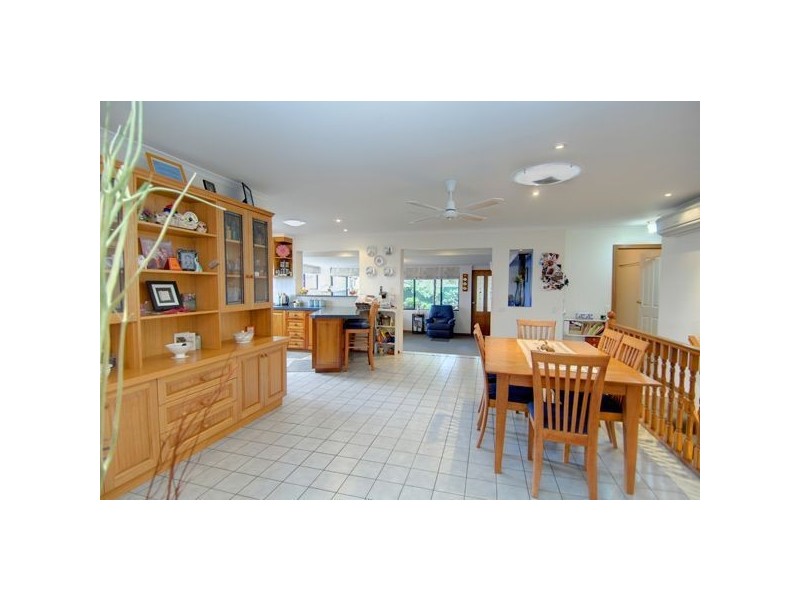 4 Robert Drive, Ballarat VIC 3350