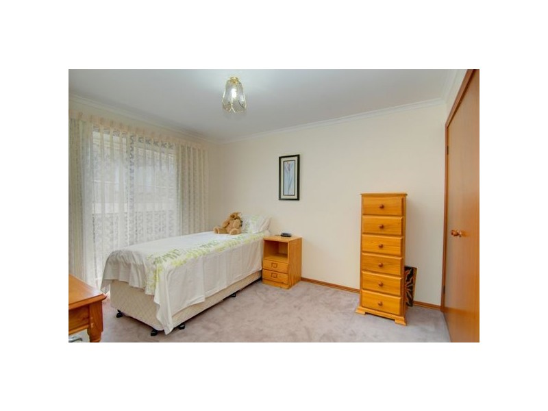 4 Robert Drive, Ballarat VIC 3350