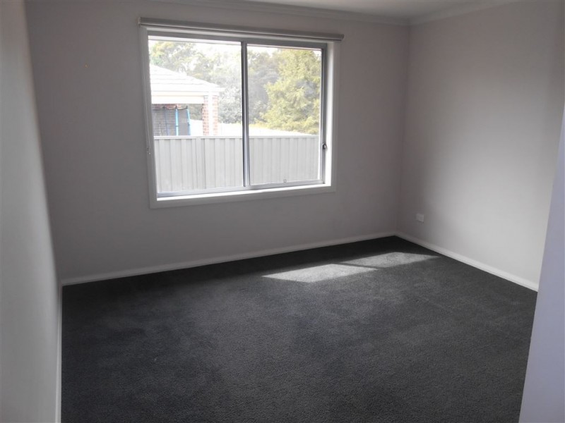 14 Creek View Close, Mount Clear VIC 3350