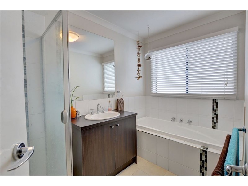 19 West End, Delacombe VIC 3356