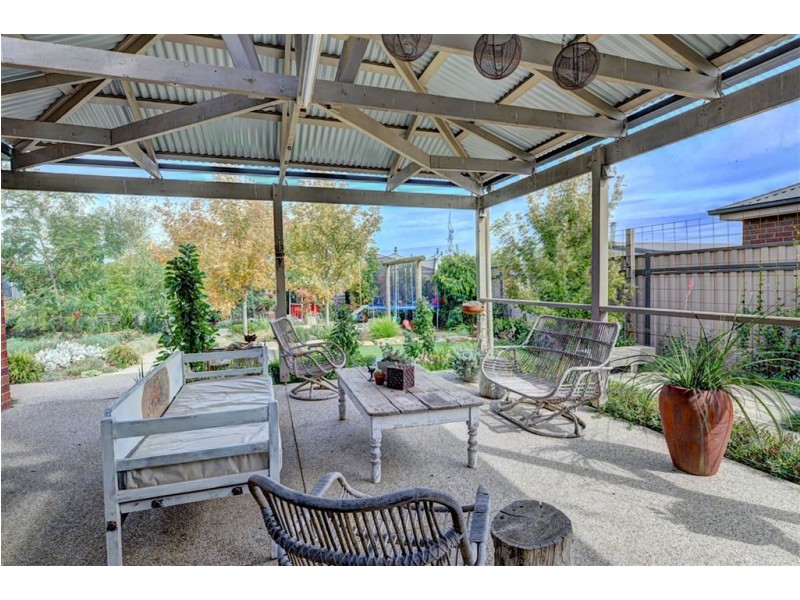 19 West End, Delacombe VIC 3356