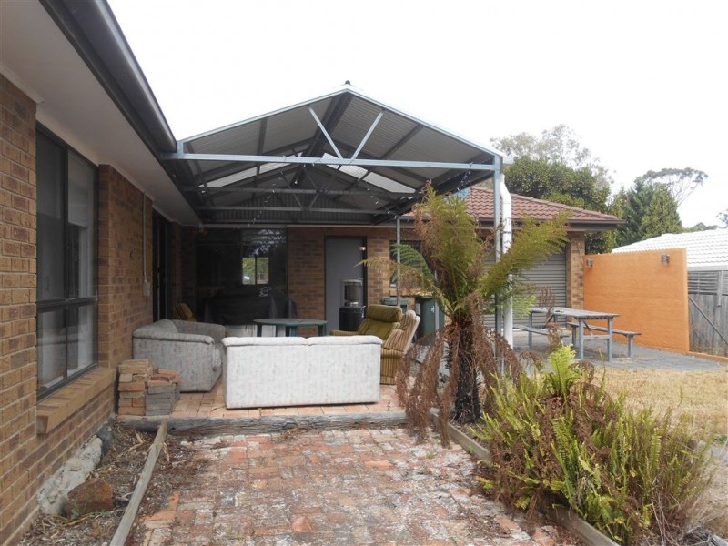 9 Wattletree Drive, Mount Helen VIC 3350