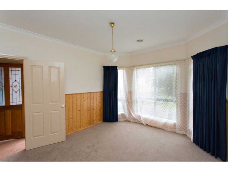 19 Caddy Drive, Creswick VIC 3363