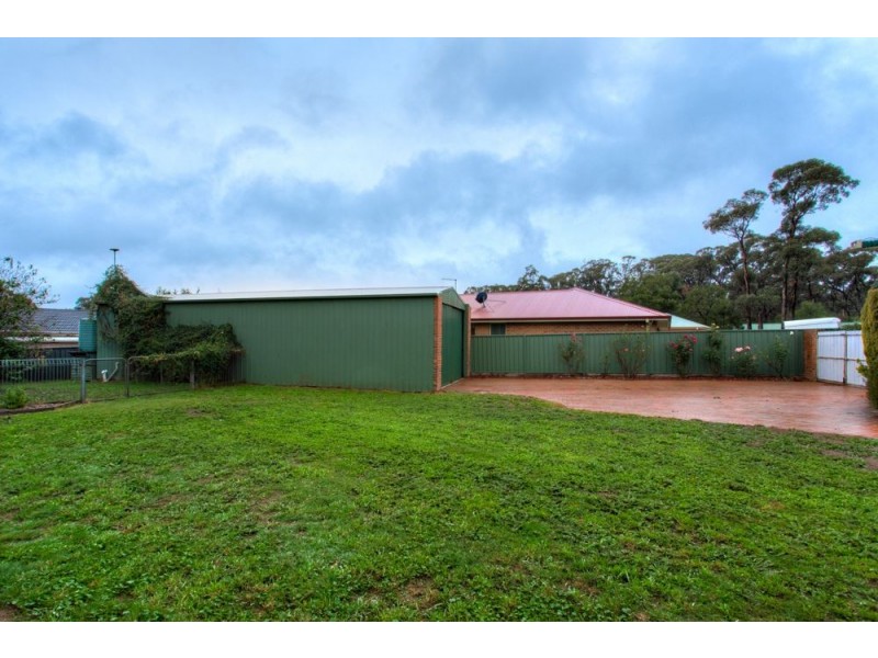 19 Caddy Drive, Creswick VIC 3363