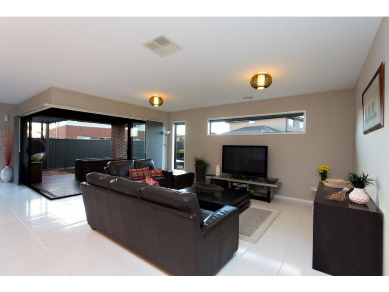 3 Warburton Drive, Alfredton VIC 3350