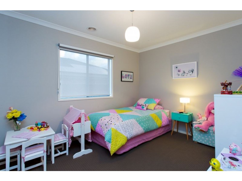 3 Warburton Drive, Alfredton VIC 3350