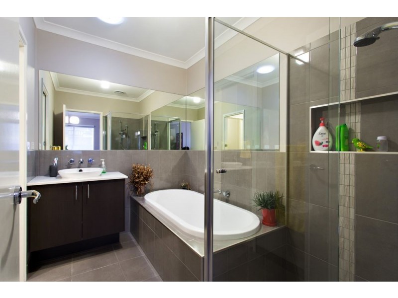 3 Warburton Drive, Alfredton VIC 3350