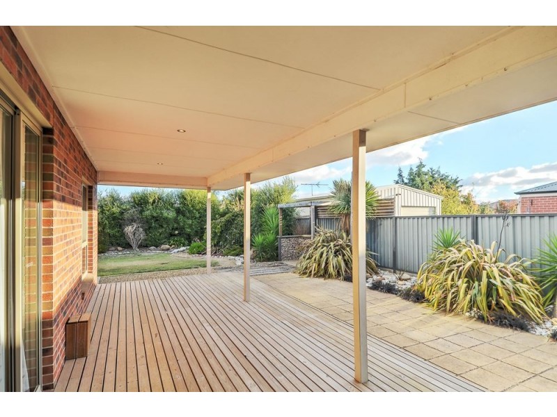 19 Dorset Drive, Alfredton VIC 3350