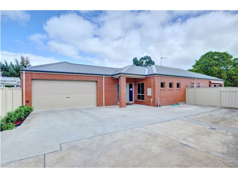 2/512 Ascot Street South, Ballarat VIC 3350