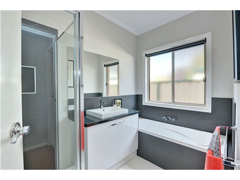 2/512 Ascot Street South, Ballarat VIC 3350