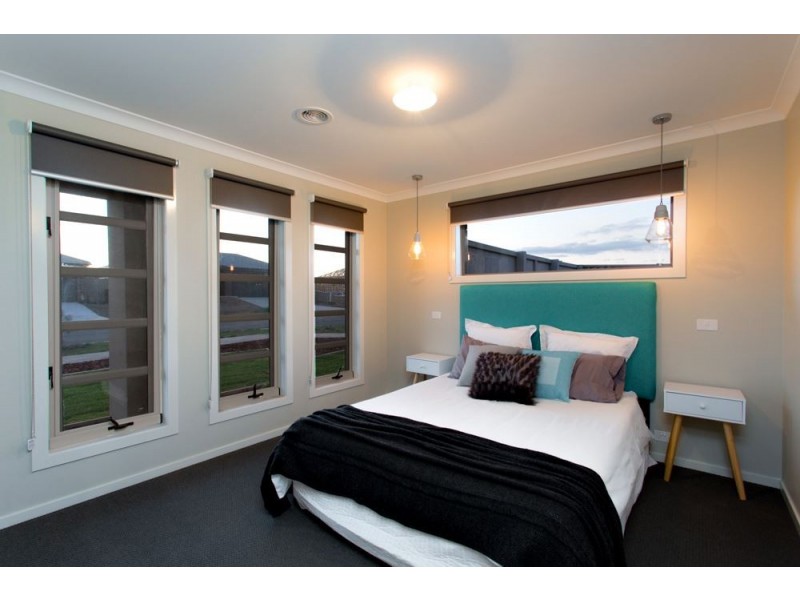 31 Gallant Way, Delacombe VIC 3356