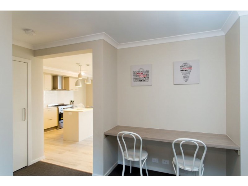 31 Gallant Way, Delacombe VIC 3356