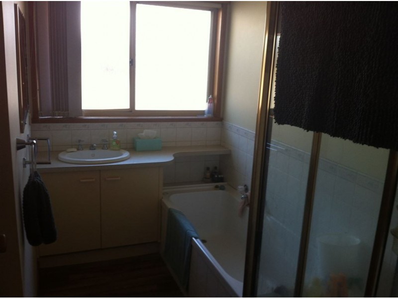 a/618 Ascot Street South, Ballarat VIC 3350