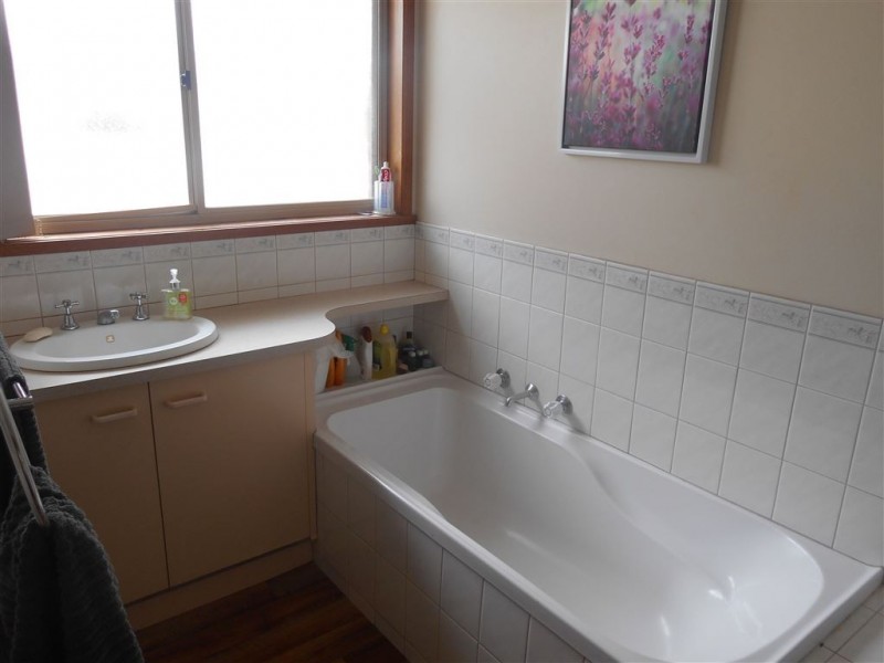 a/618 Ascot Street South, Ballarat VIC 3350