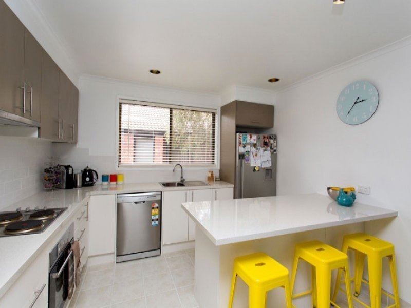 23 Hale Street, Mount Clear VIC 3350