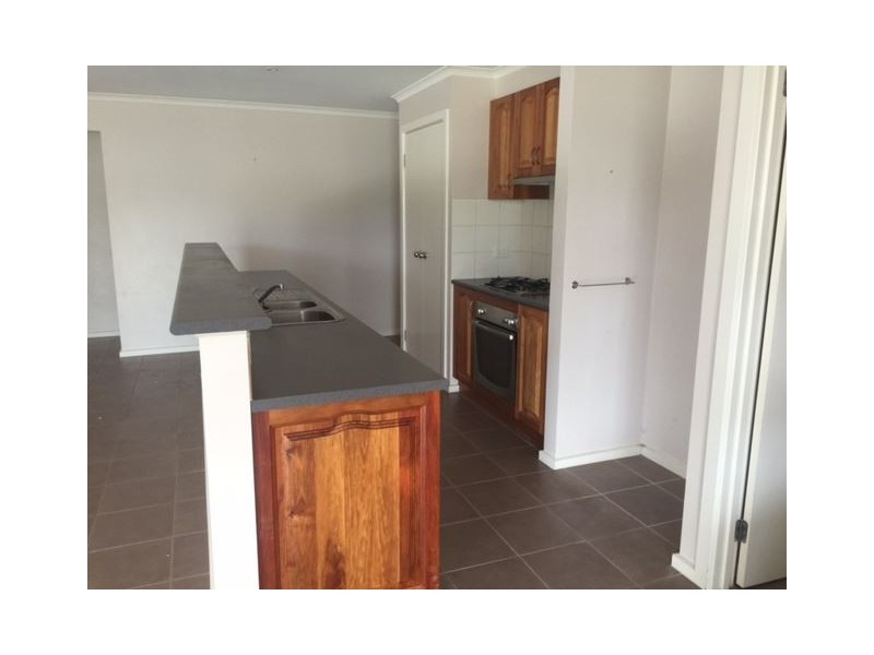 6 Oldaker Court, Miners Rest VIC 3352