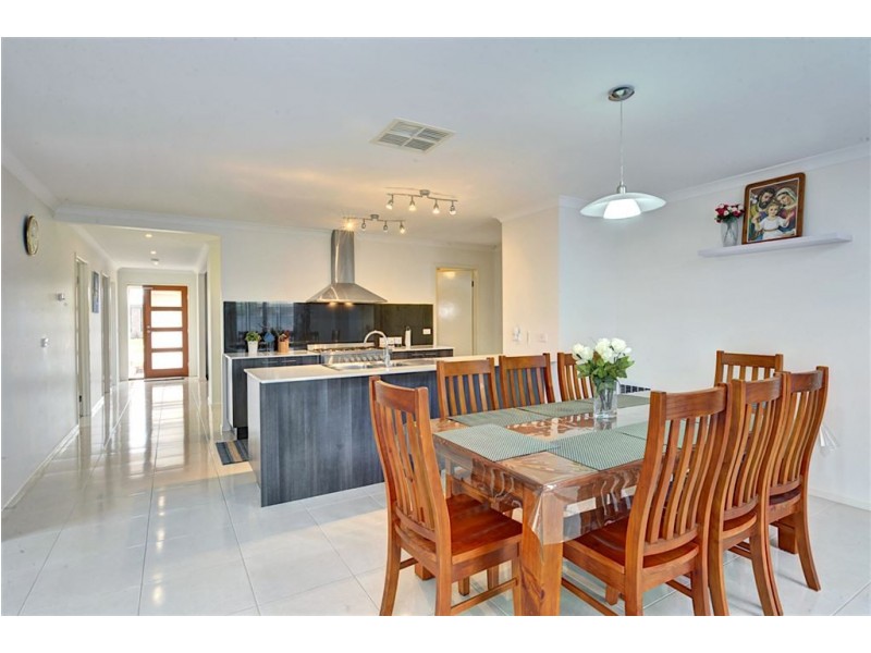 6 Craven Street, Alfredton VIC 3350