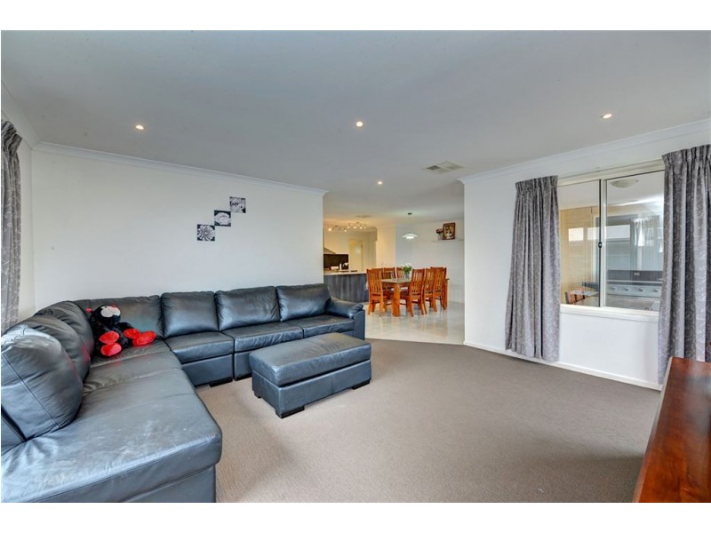 6 Craven Street, Alfredton VIC 3350