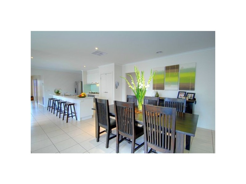 42 Lawrie Drive, Alfredton VIC 3350