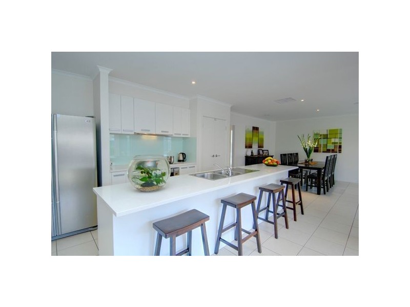 42 Lawrie Drive, Alfredton VIC 3350