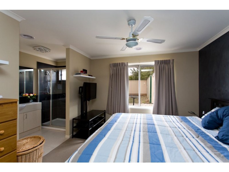 10 Robilliard Way, Sebastopol VIC 3356