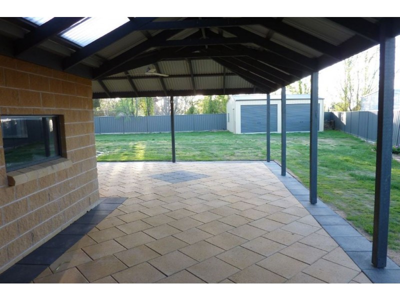 3 Kent Mews, Swan Hill VIC 3585