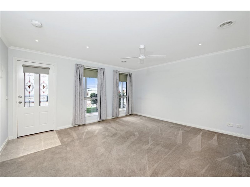 7 Champion Close, Sebastopol VIC 3356