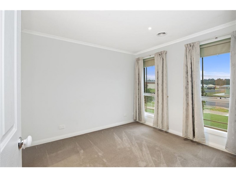 7 Champion Close, Sebastopol VIC 3356