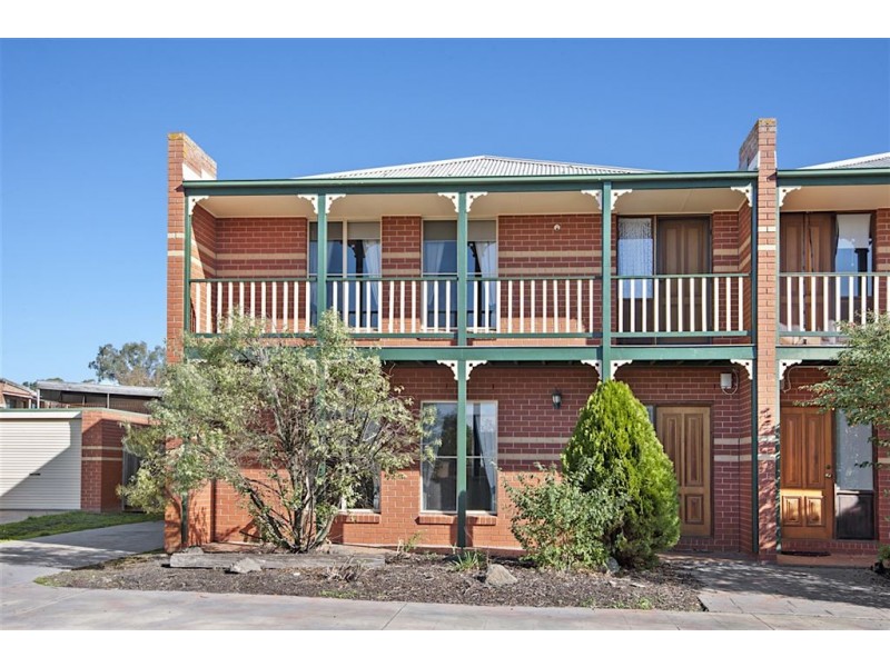 3/104-106 Whitehorse Road, Mount Clear VIC 3350