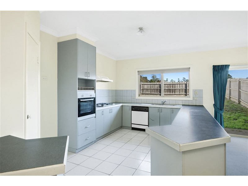 3/104-106 Whitehorse Road, Mount Clear VIC 3350