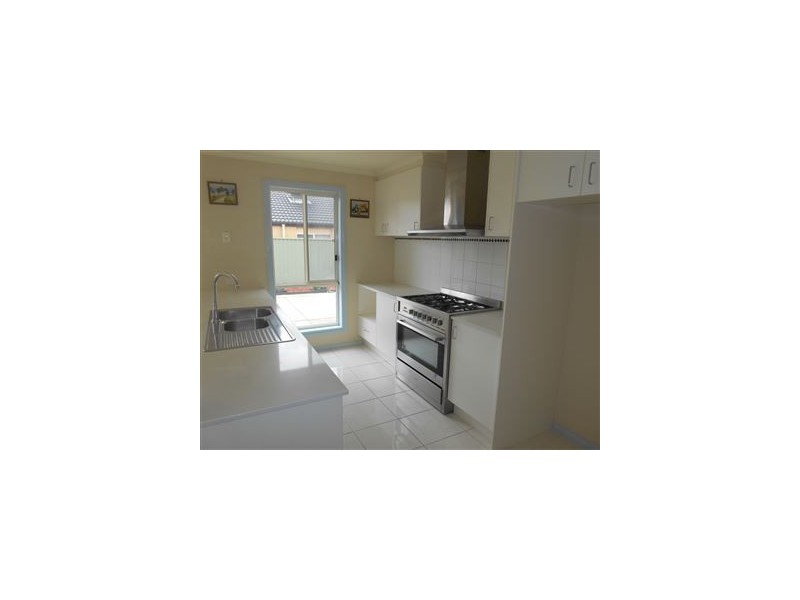 10 Hodge Street, Miners Rest VIC 3352