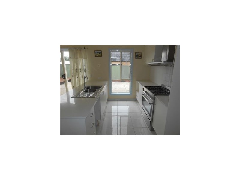 10 Hodge Street, Miners Rest VIC 3352