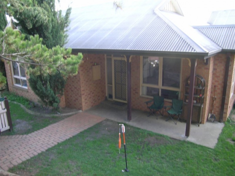 3/6 Castle Court, Ballarat East VIC 3350