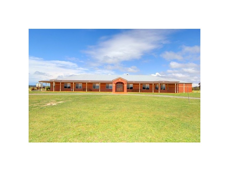 135 Haddon School Road, Haddon VIC 3351