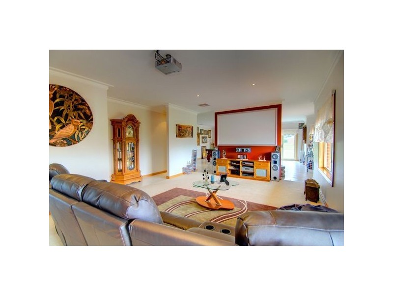 135 Haddon School Road, Haddon VIC 3351