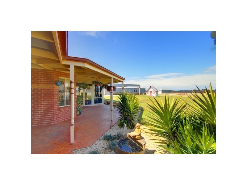 135 Haddon School Road, Haddon VIC 3351