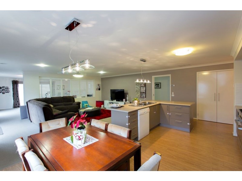 51 Majestic Way, Delacombe VIC 3356