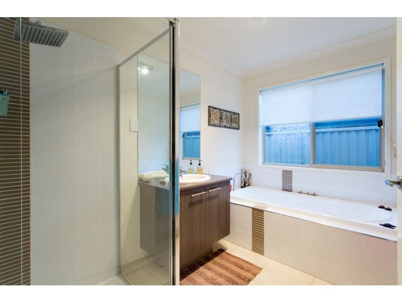 51 Majestic Way, Delacombe VIC 3356