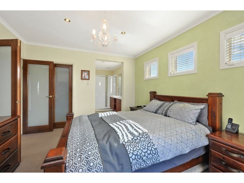 7 Lyon Place, Ballan VIC 3342