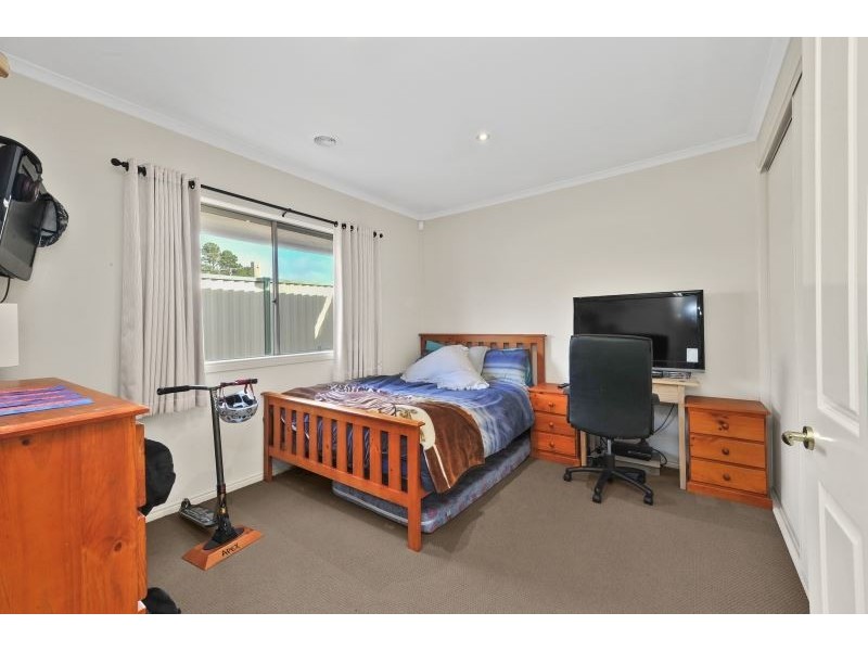 7 Lyon Place, Ballan VIC 3342