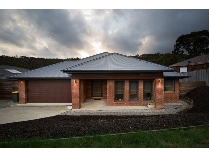 4 heron Ridge, Brown Hill VIC 3350