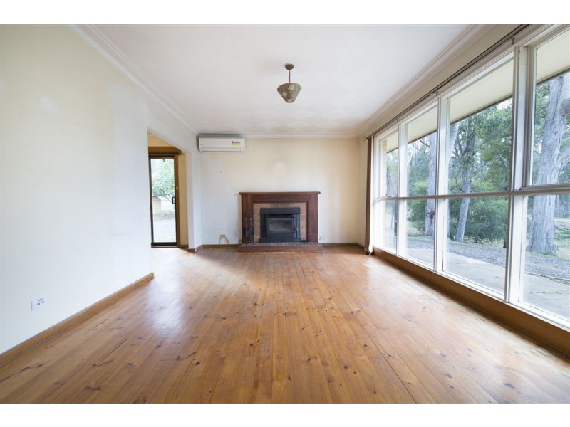 468 White Swan Road, Glen Park VIC 3352