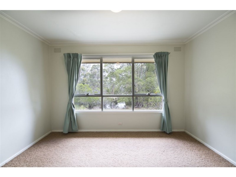 468 White Swan Road, Glen Park VIC 3352