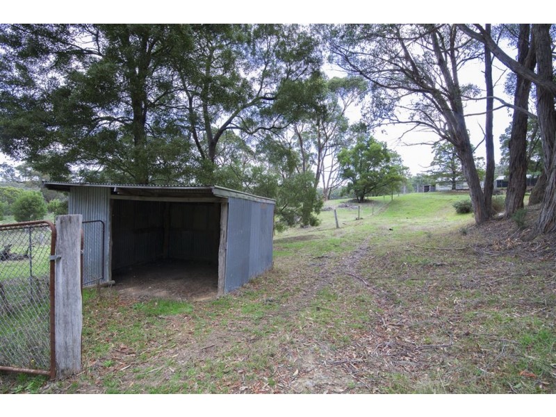 468 White Swan Road, Glen Park VIC 3352