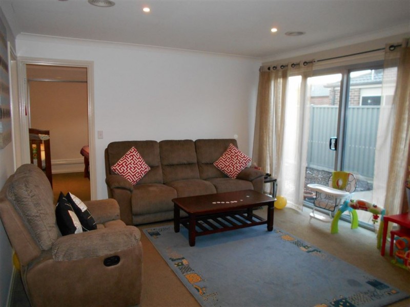 36 Oscar Drive, Sebastopol VIC 3356