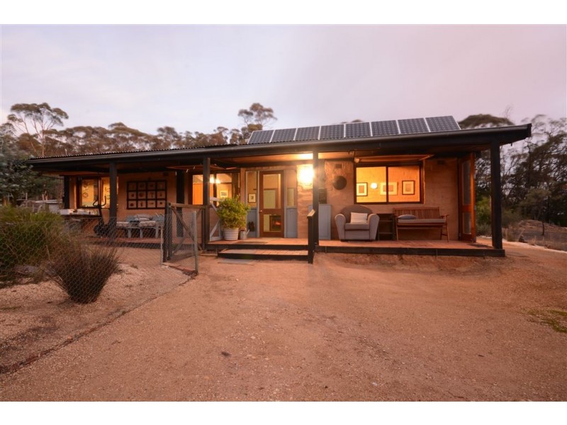 75 Acacia Road, Broomfield VIC 3364