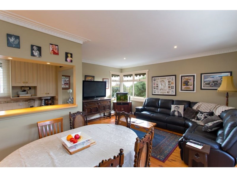 10 Killeen Avenue, Black Hill VIC 3350